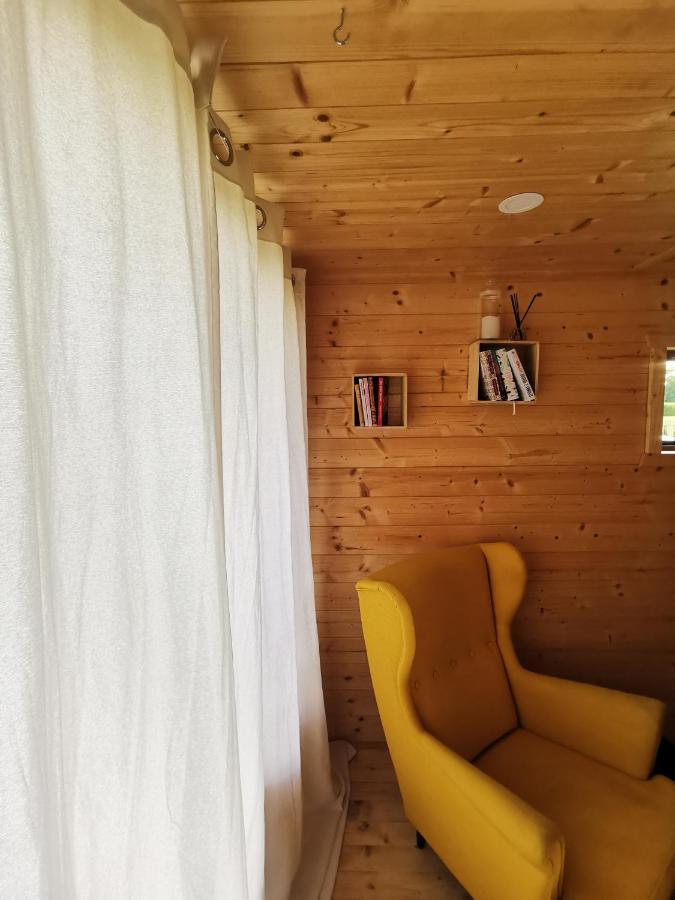 Treehome Tinyhouse Střítež Bagian luar foto